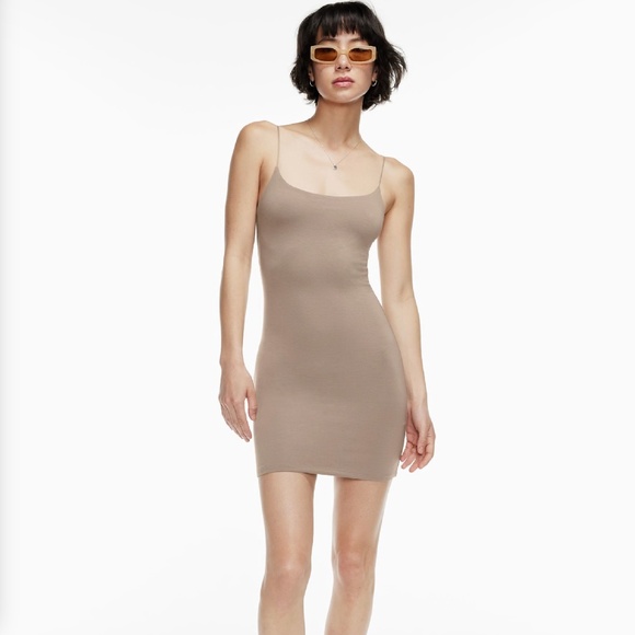 Aritzia Wilfred Free Tiny Dress Scoop-neck mini dress Taupe Size Medium - Picture 1 of 9
